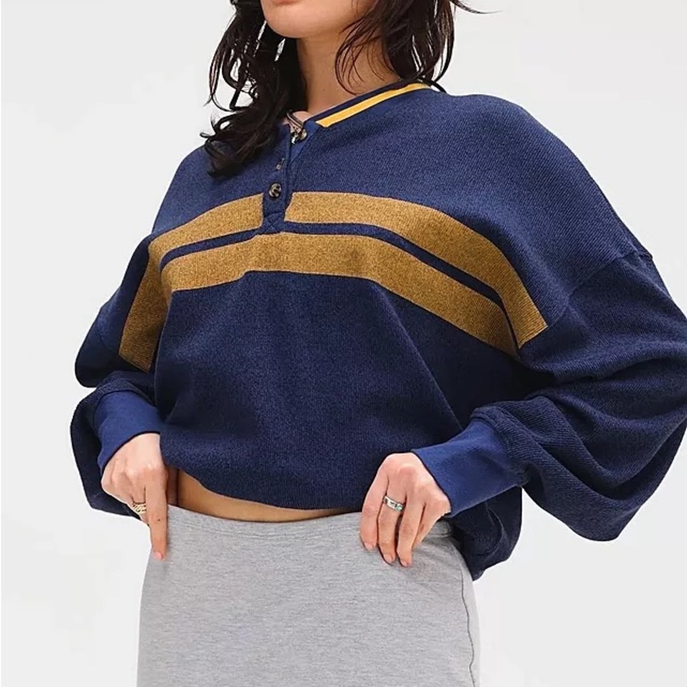 NWOT Urban Outfitters BDG Cameron Henley Pullover